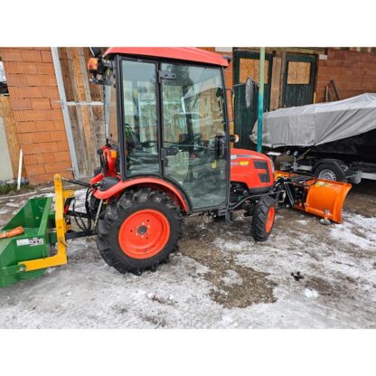 Vermietung von Komunaltraktor Kioti CK 2810 HST mit Winterdienstausrüstung – Bild 4